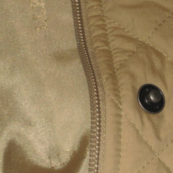 L.L. Bean Medium Petite Tan Quilted Snap Long Coat Thermore Chore Barn Excellent - Picture 13 of 16